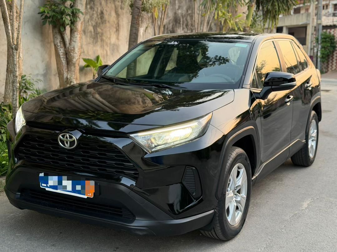TOYOTA RAV4 2021