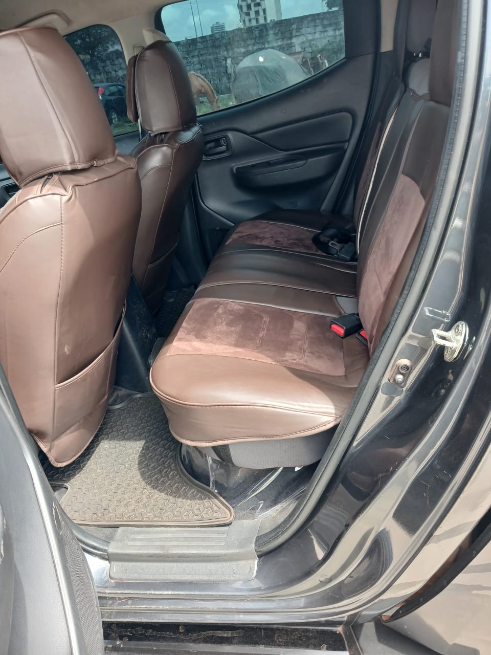 mitsubishi l200 2024 — photo 3