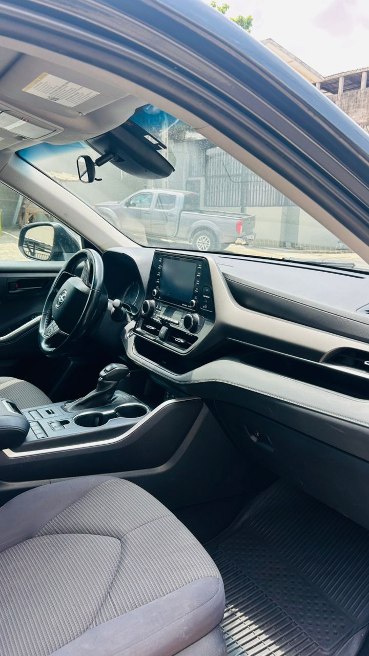 toyota highlander 2022 — photo 4