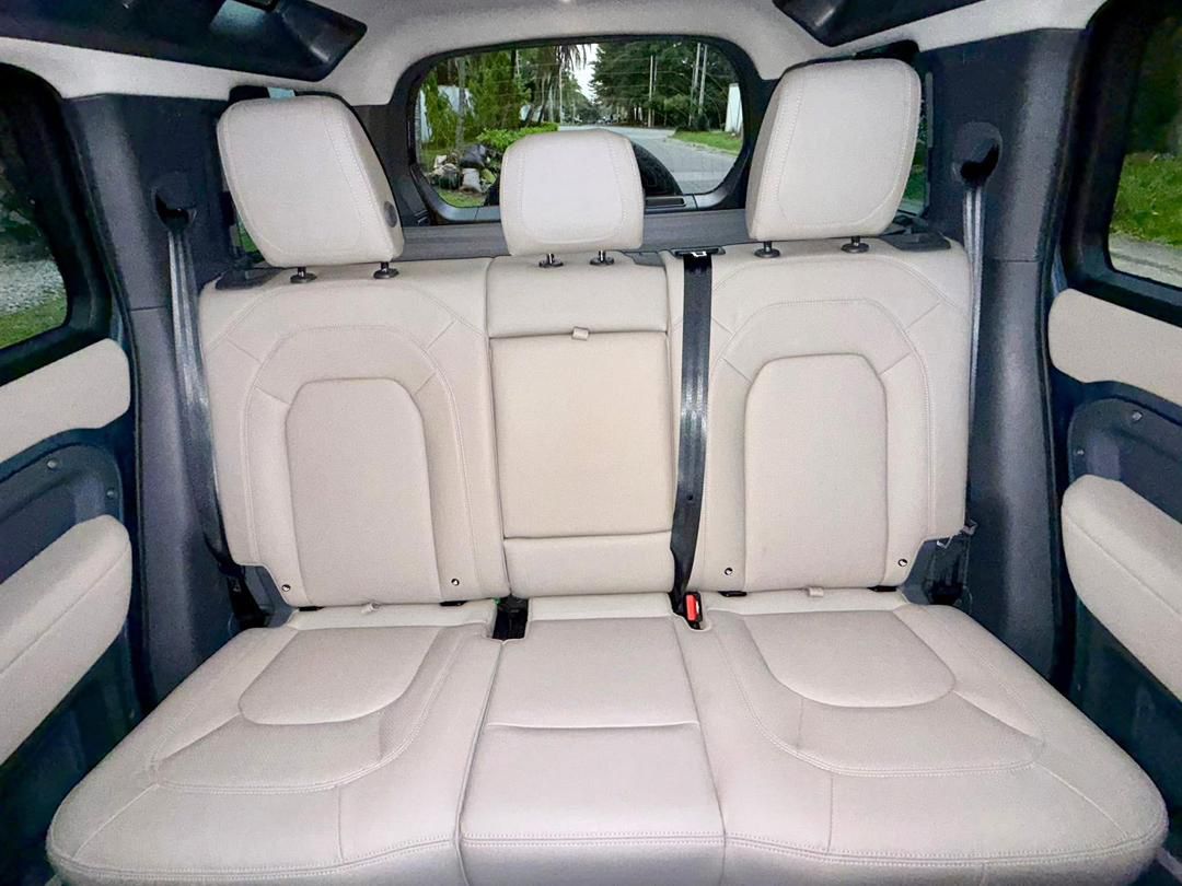 land rover defender 2025 — photo 5