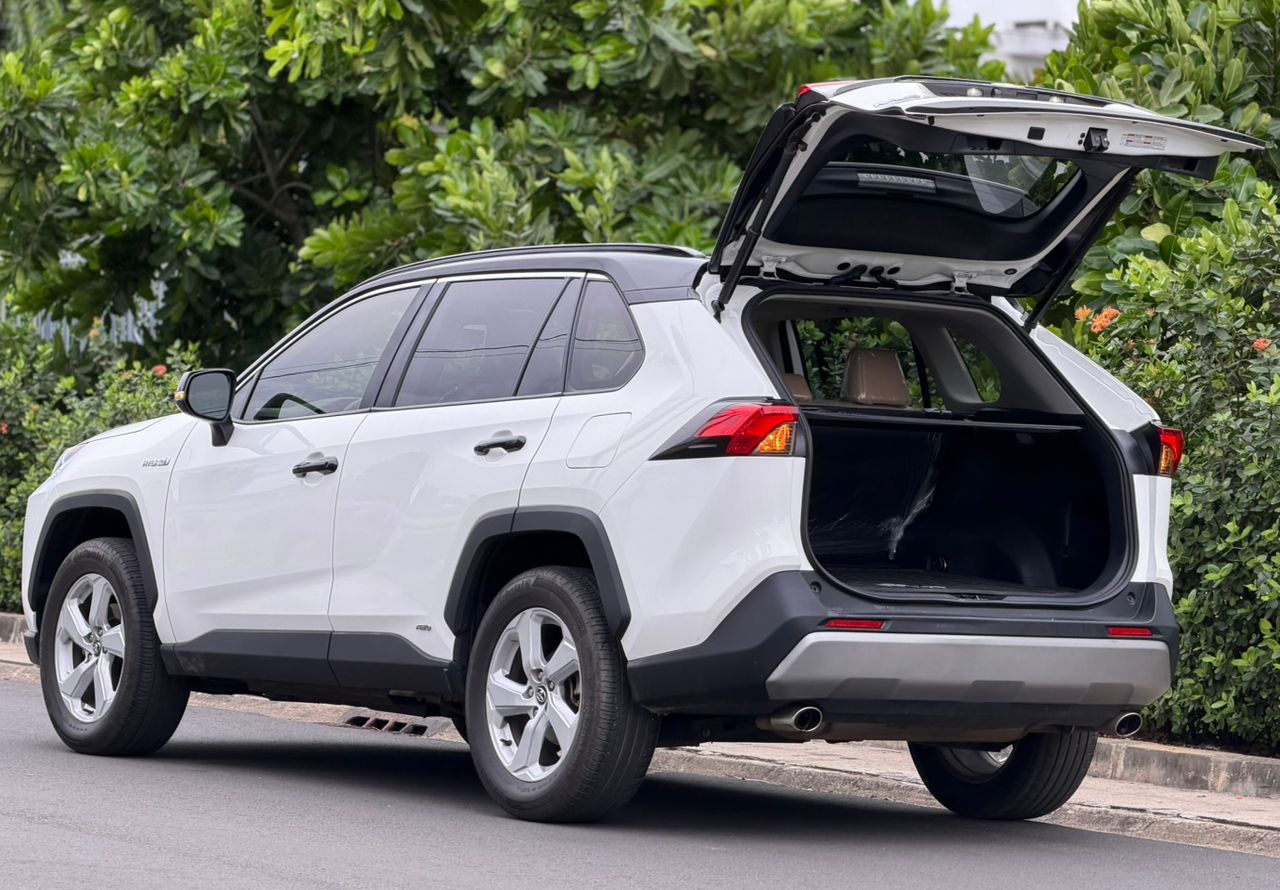 toyota rav4 2022 — photo 3