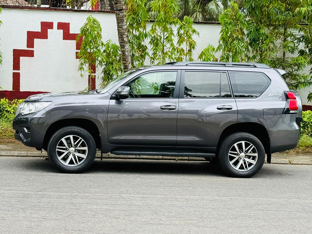 toyota prado txl 2022 — photo 3