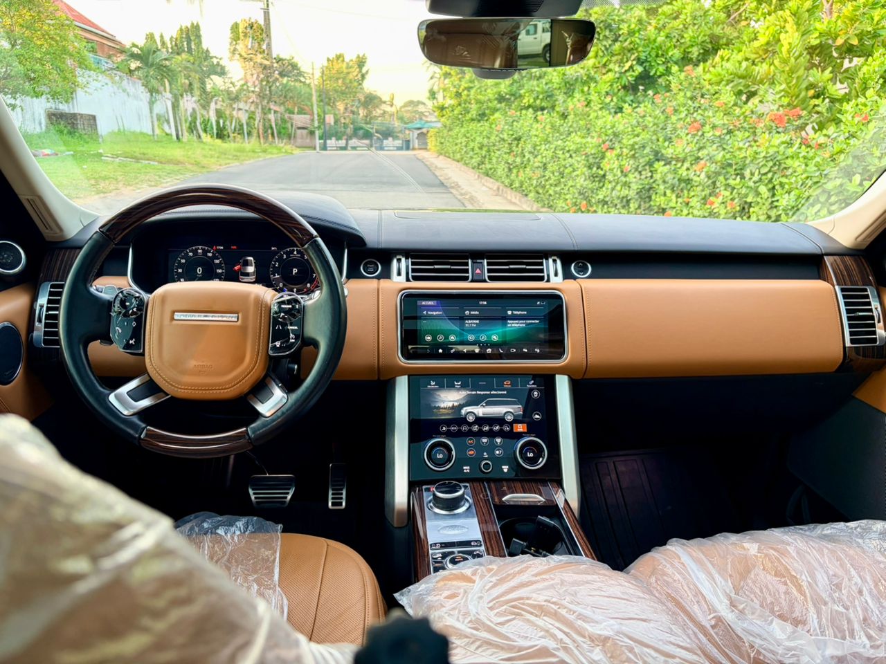 range rover vogue autobiography p525 limousine 2022 — photo 4