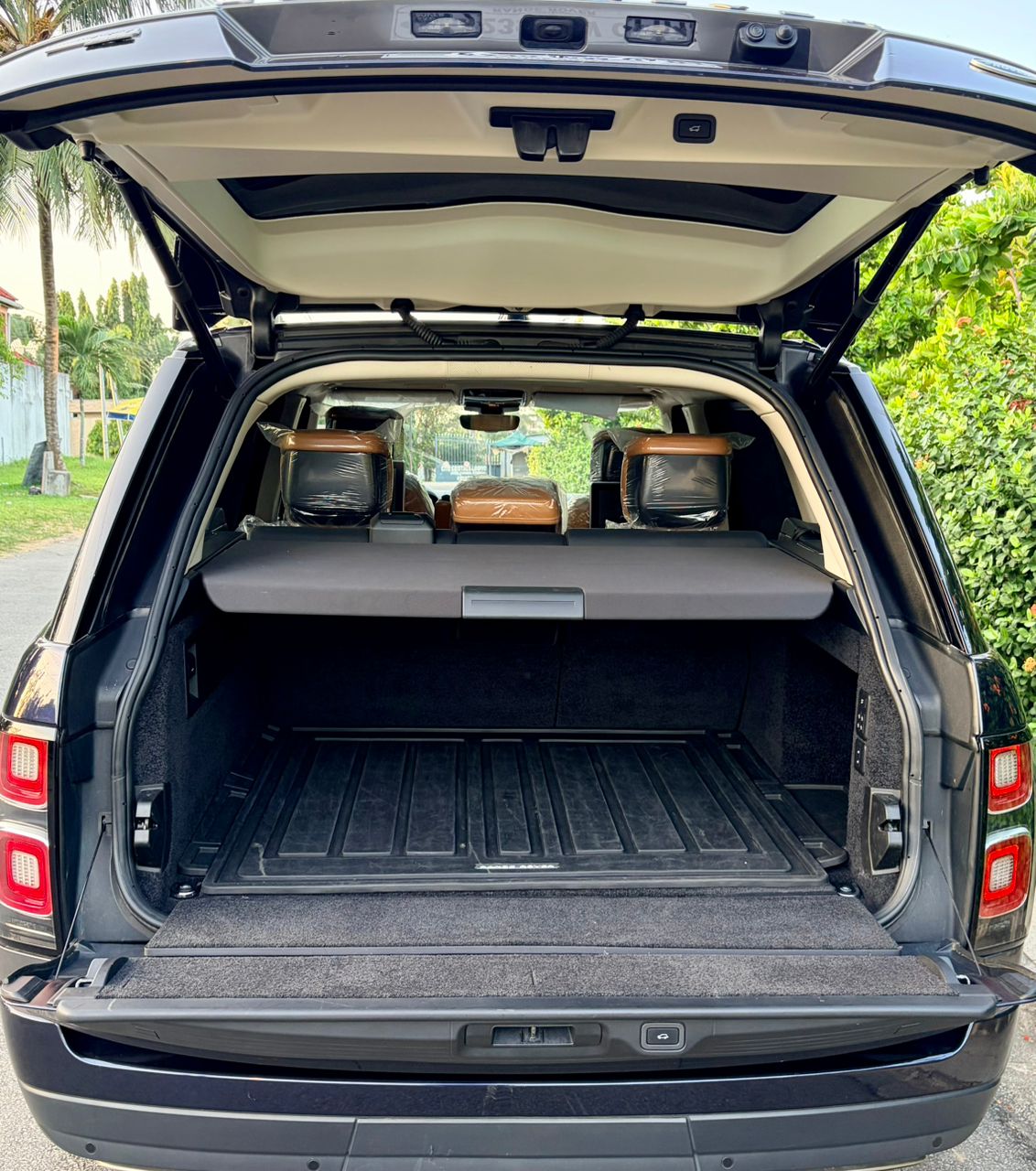 range rover vogue autobiography p525 limousine 2022 — photo 6