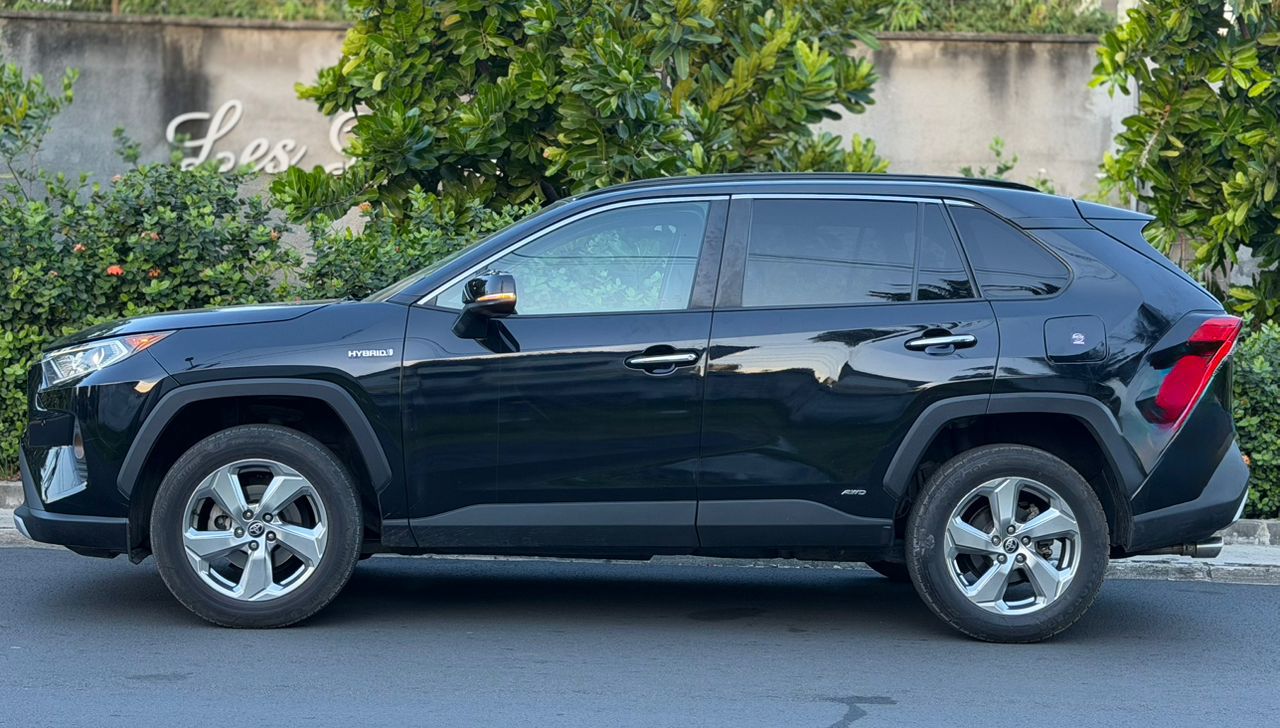 toyota rav4 limited hybride 2022 — photo 2