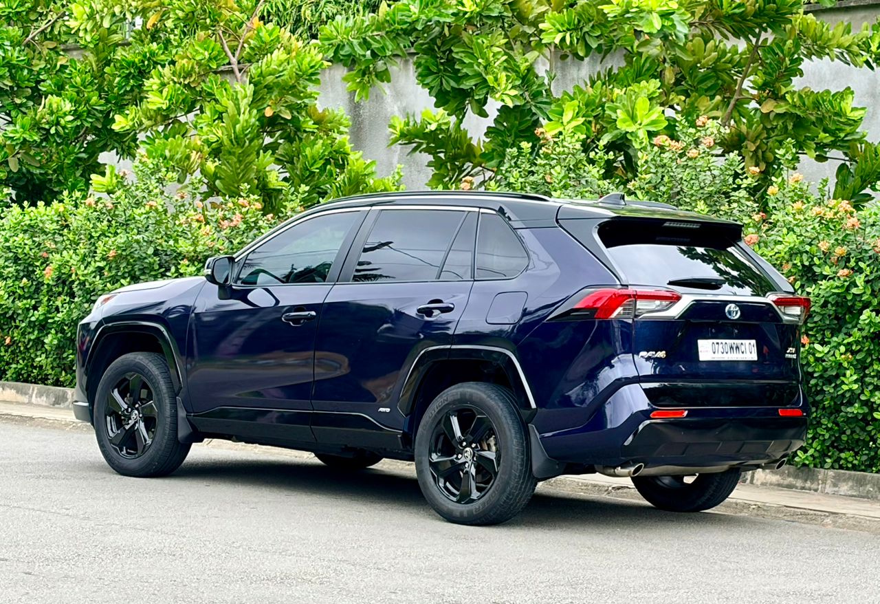 toyota rav4 hybride xse en cours d immatriculation 2022 — photo 2