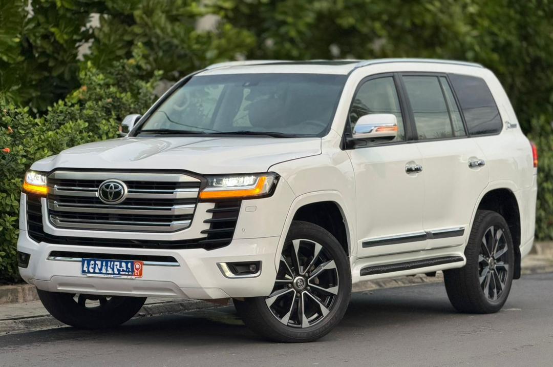 TOYOTA LAND CRUISER VXR 2017