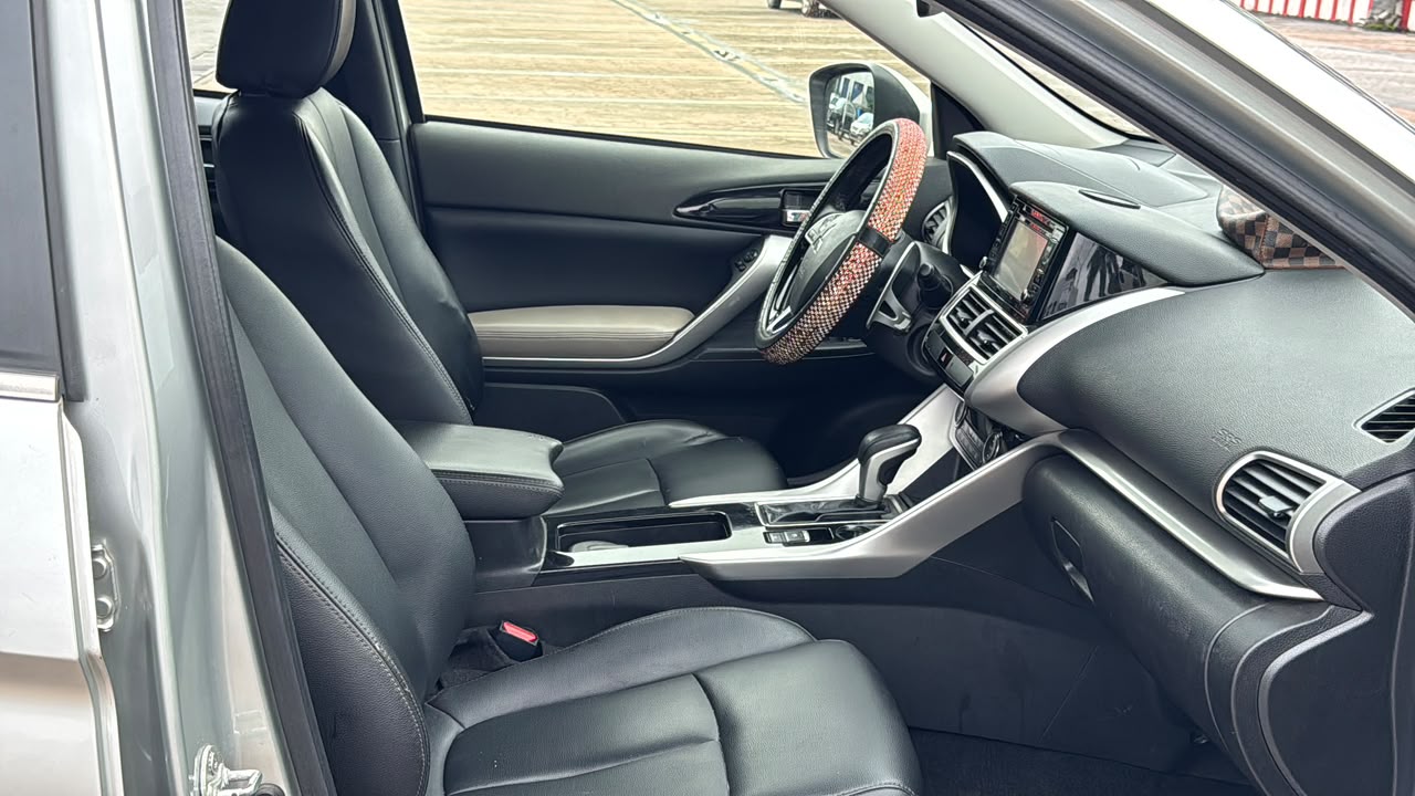 mitsubishi eclipse cross 2021 — photo 4