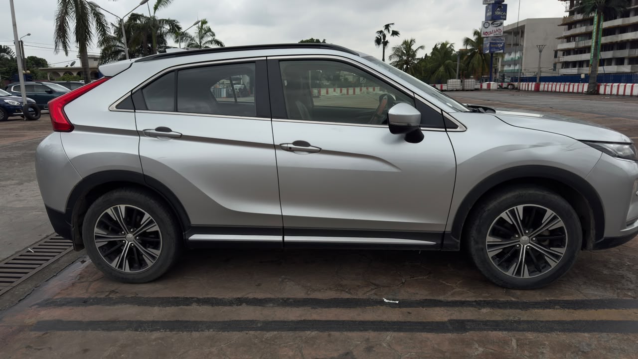 mitsubishi eclipse cross 2021 44 — photo 3